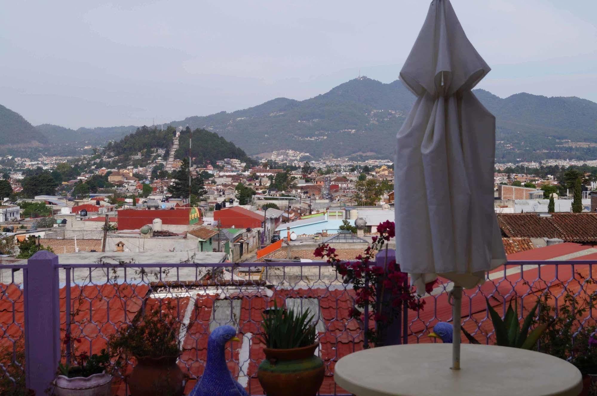 ホテル Casa De La Vista San Cristóbal de Las Casas エクステリア 写真